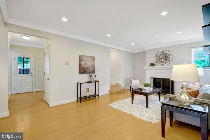 Property Photo: 2249 N Wakefield Street N VA 22207