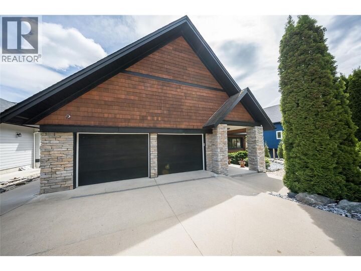 Property Photo: 1009 Silvertip Road BC V0G 1Y0