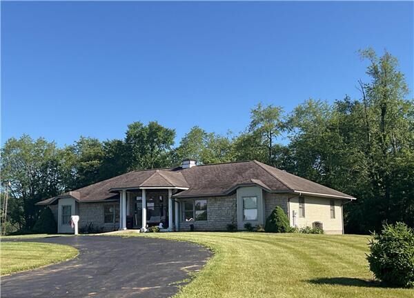 Property Photo:  105 Flowers Drive  OH 43055 
