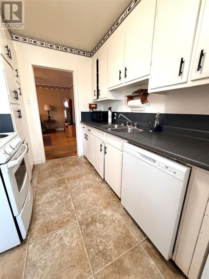 Property Photo:  2 Pleasant Street  NL A2B 1J1 