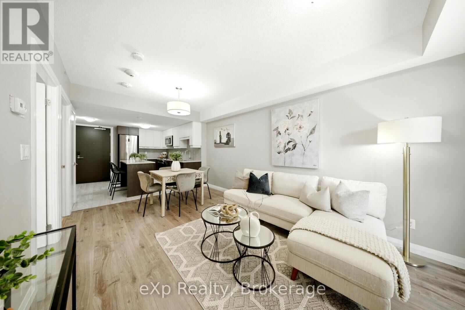 Property Photo:  63 Arthur Street South 205  ON N1E 0A8 
