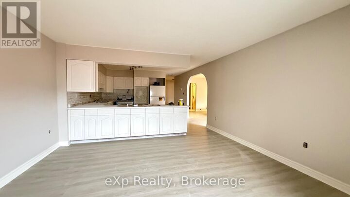 Property Photo: 2 King Street Apt 1 ON K8V 3V7