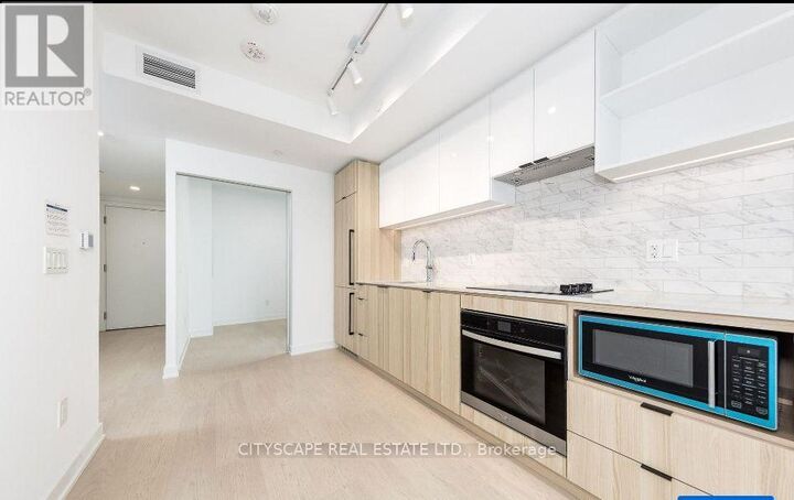 Property Photo:  252 Church Street 4805 - A  ON M5B 0E6 
