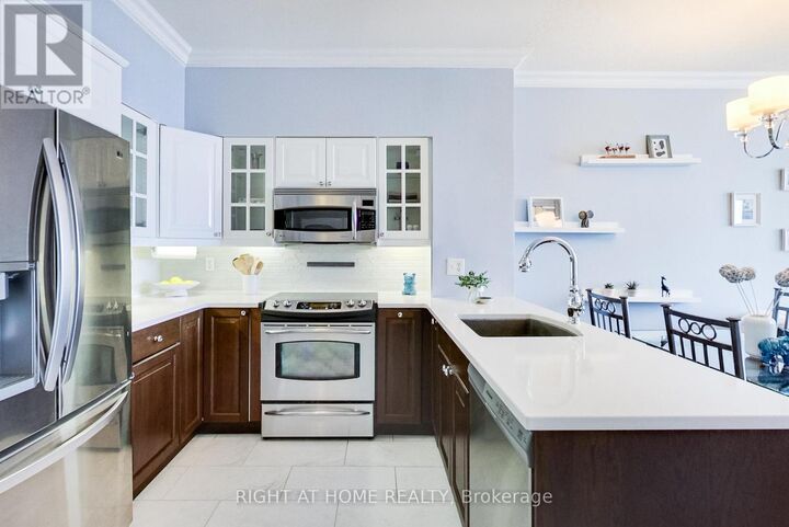 Property Photo:  55 Harrison Garden Boulevard Ph6  ON M2N 7G3 