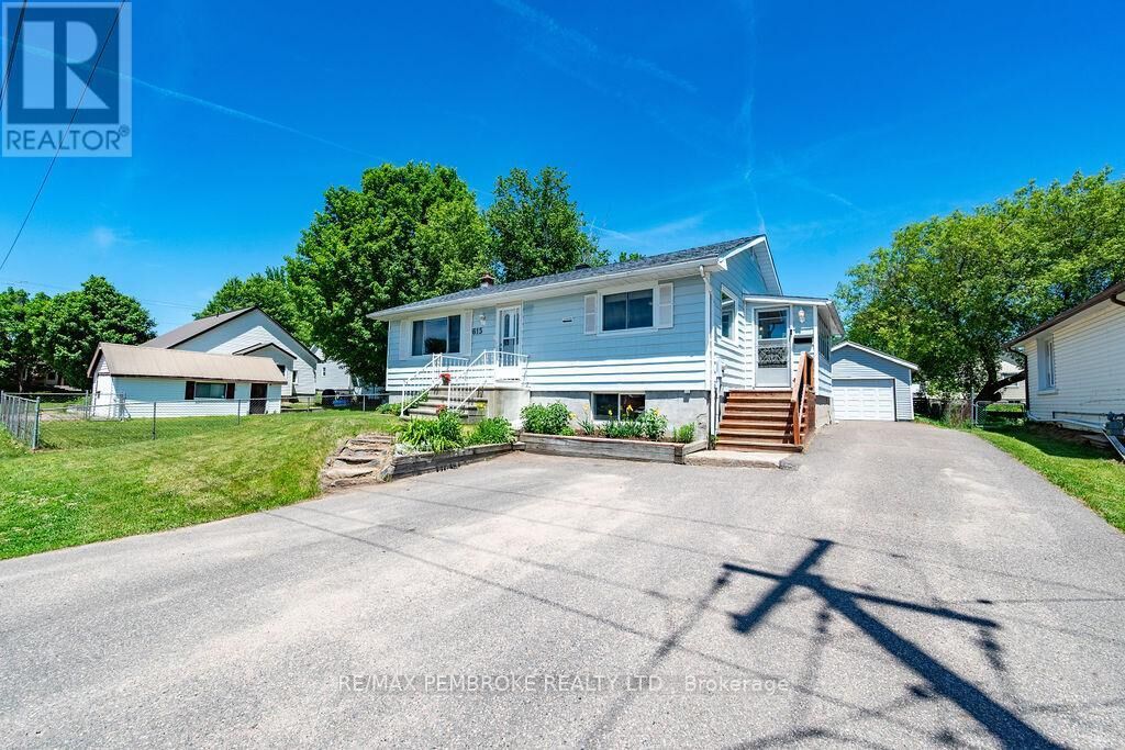 Property Photo:  615 Lorne Street  ON K8A 6T3 