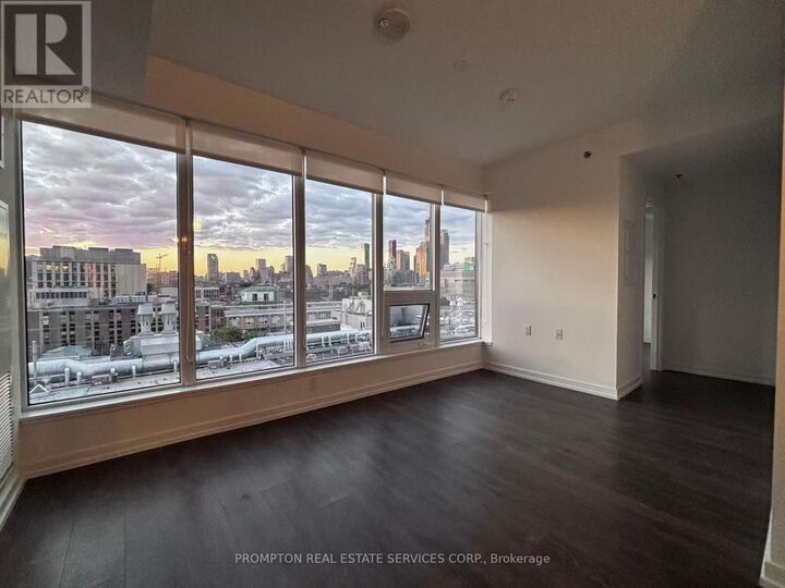 Property Photo:  203 College Street 906  ON M5T 1P9 