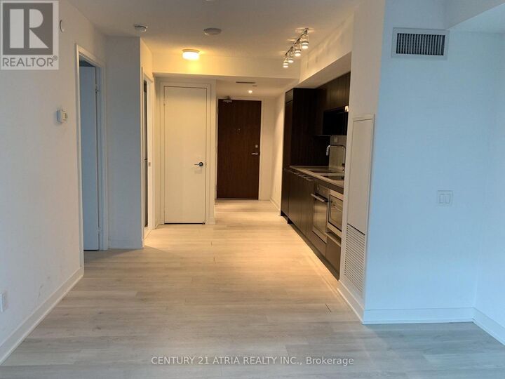 Property Photo:  80 Queens Whard Road 615  ON M5V 0J3 