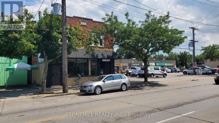 Property Photo:  148 Ottawa Street North 2  ON L8H 3Z3 
