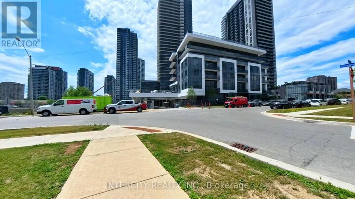 Property Photo: 5105 Hurontario Street South 1712 ON L4Z 0C9