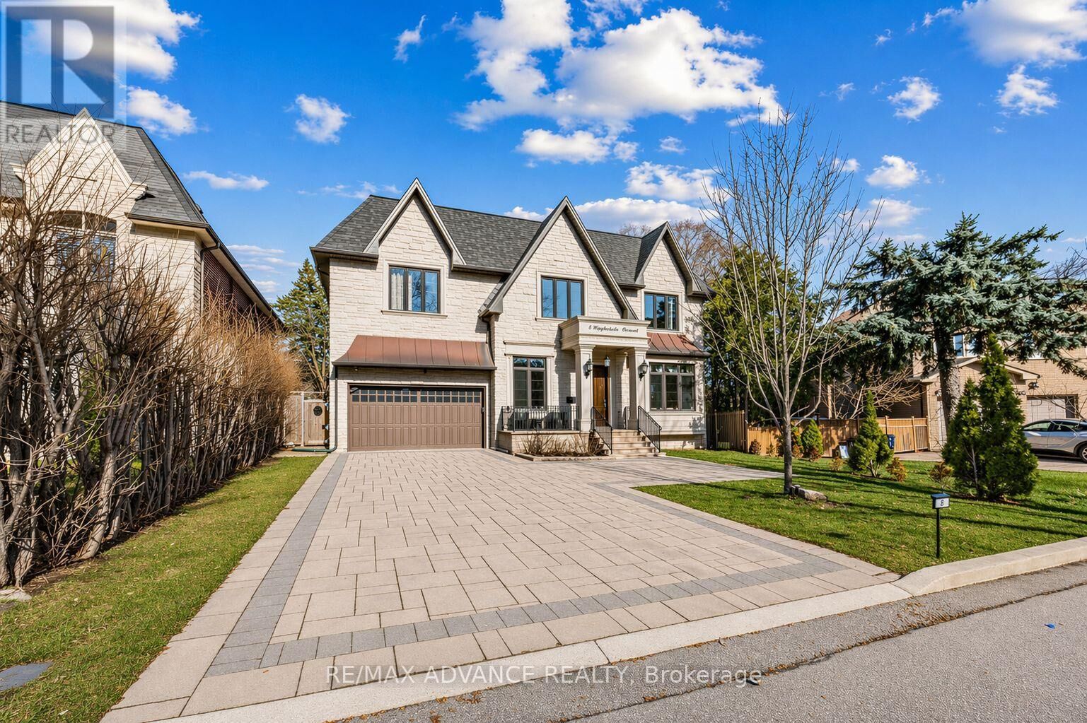 Property Photo:  5 Lloydminster Crescent  ON M2M 2R9 