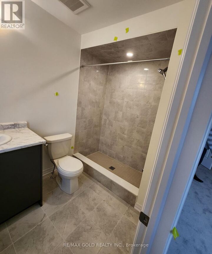Property Photo: 229 Port Crescent ON L3B 0N3