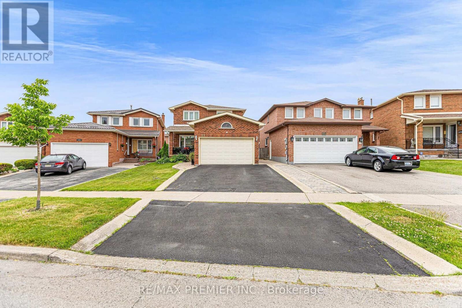 Property Photo: 23 Kaiser Drive Bsmt ON L4L 3V2