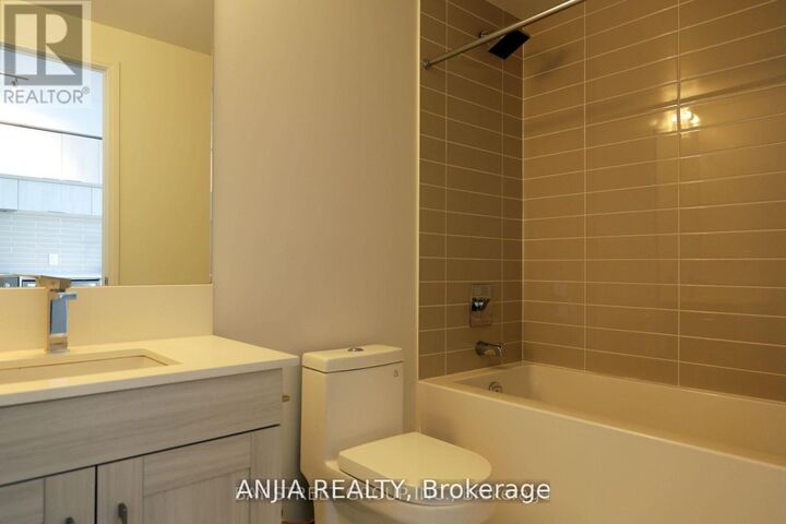 Property Photo: 181 Dundas Street East 2711-1br ON M5A 0N5
