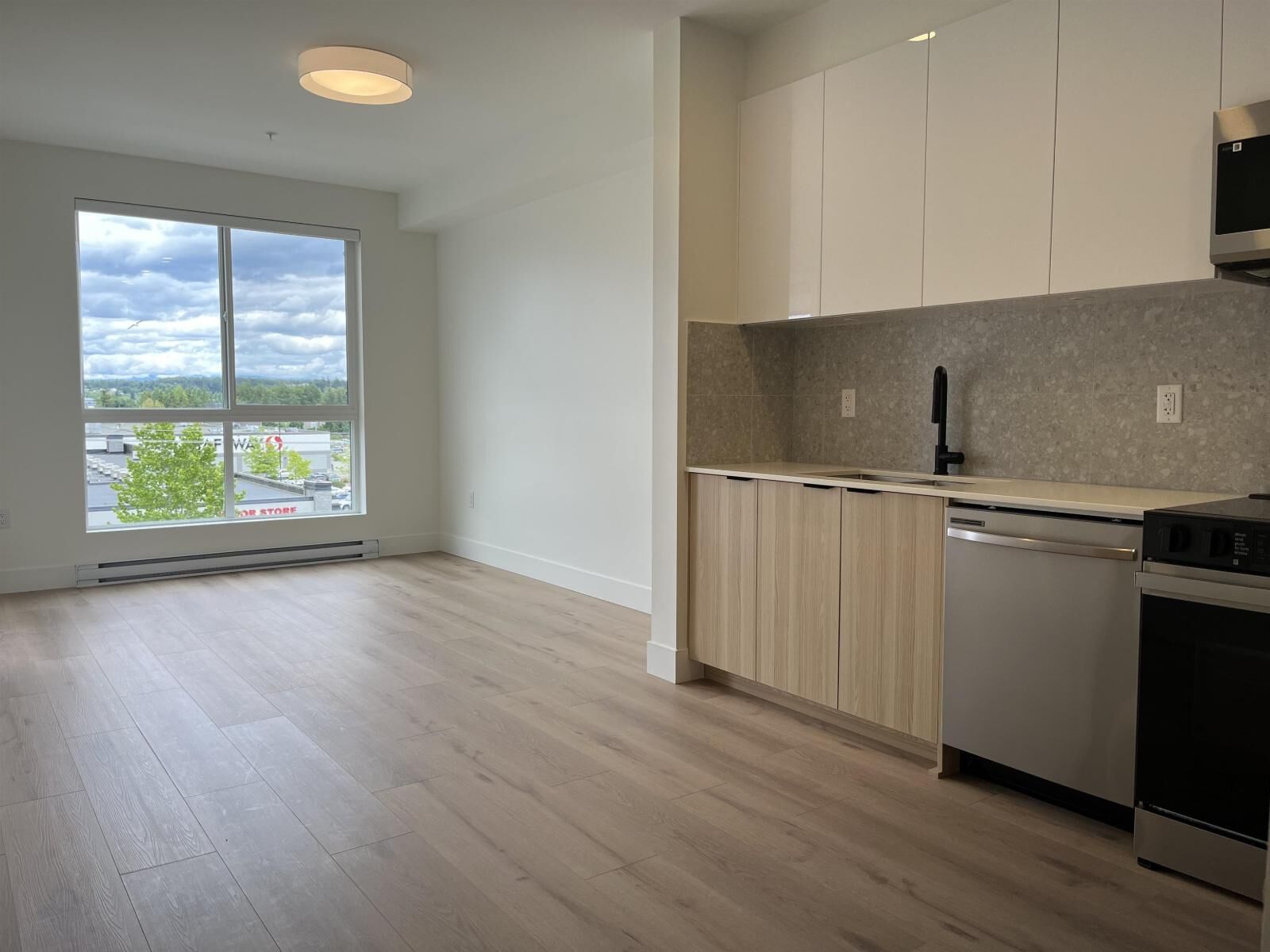 Property Photo:  20769 Fraser Hwy 436  BC V3A 0S4 