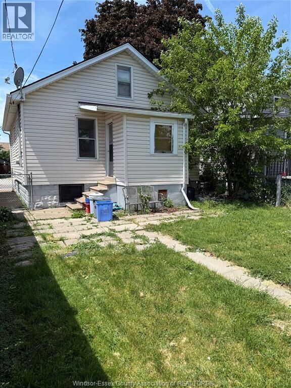 Property Photo:  1814 Cadillac  ON N8W 3X9 