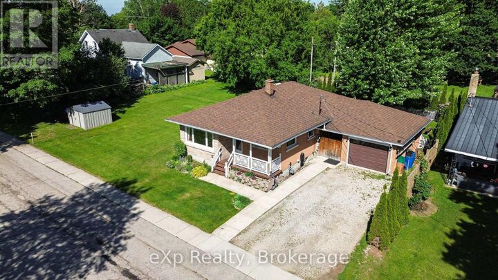 Property Photo: 64 Raglan Street West ON N0G 1Z0