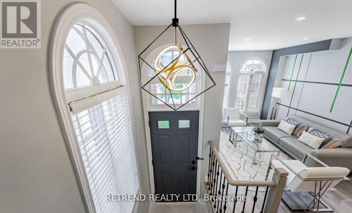Property Photo:  8H Hycrest Avenue  ON M2N 5G1 
