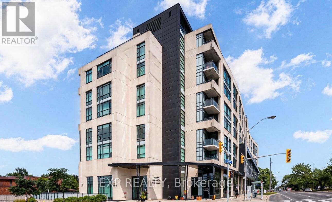 Property Photo: 2522 Keele Street 704 ON M6L 0A2