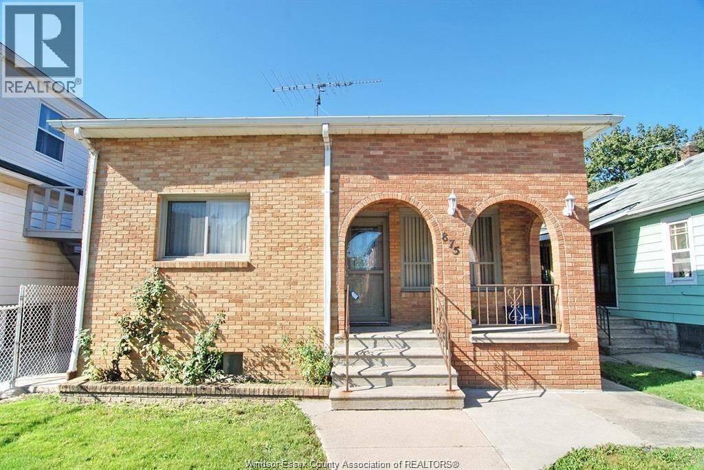 Property Photo:  875 Parent Main Level  ON N9A 2C9 