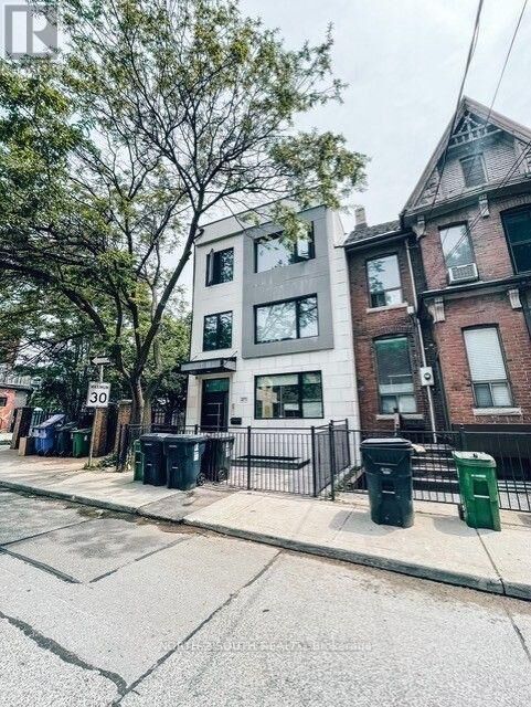 Property Photo:  271 Ontario Street 2  ON M5A 2V6 