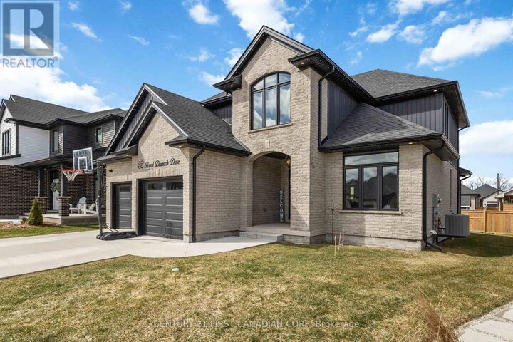 Photo de la propriété: 52 Royal Dornoch Drive ON N5R 0K3