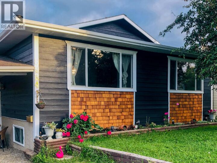 Photo de la propriété:  8924 88 Street  BC V1J 5B2 