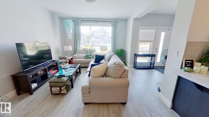 Property Photo: 3632 8 Avenue SW AB T6X 2G6