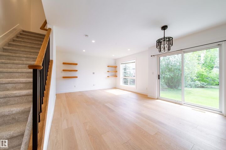 Property Photo:  12050 17 Avenue SW 48  AB T6W 1X4 