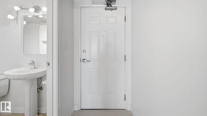 Property Photo:  10024 Jasper Avenue NW 1707  AB T5J 1R9 