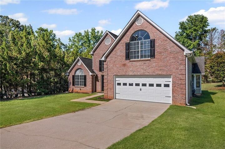 Property Photo: 12189 Lauren Way GA 30215
