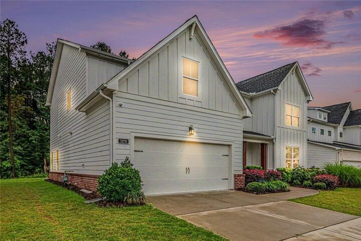 Property Photo: 3270 Andover Street GA 30028