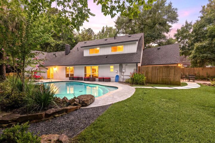 Property Photo: 30 Willowherb Court TX 77380