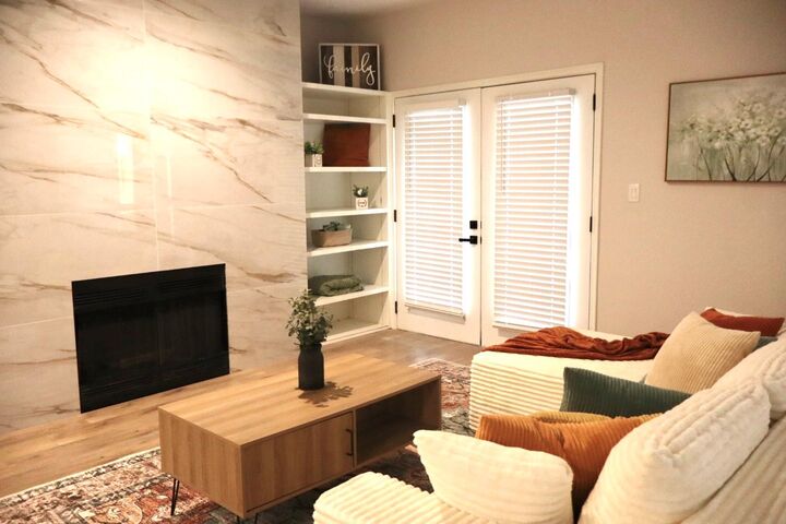 Property Photo: 4900 Floyd Street 10 TX 77007