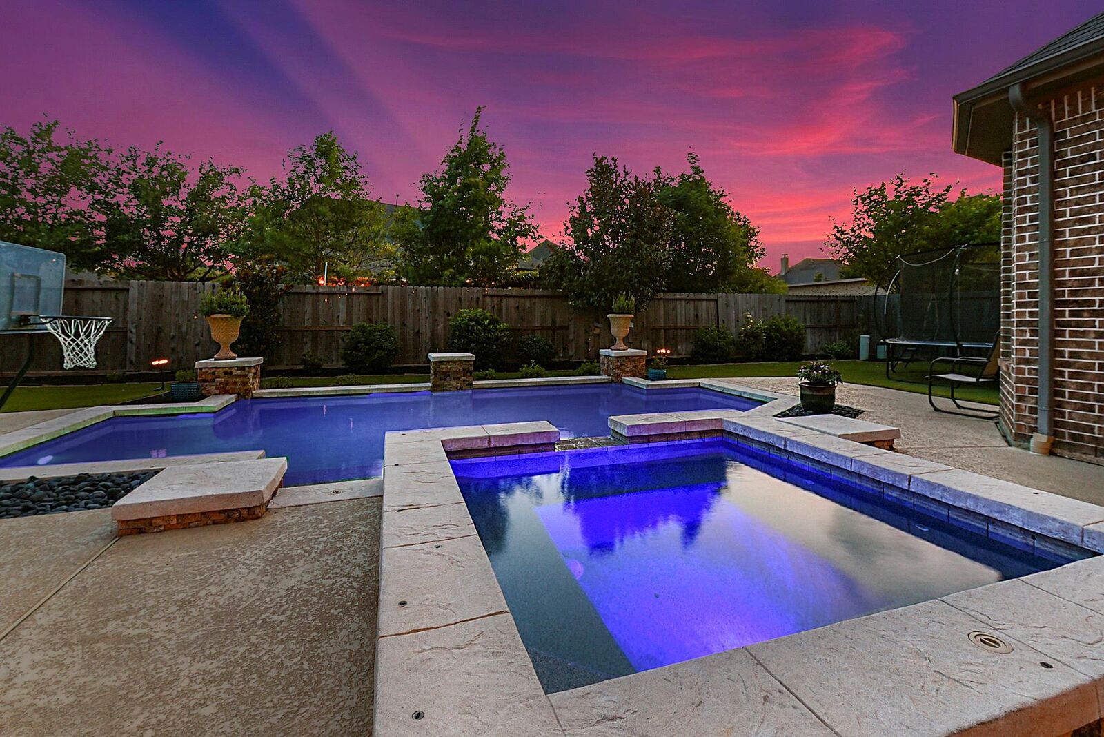 Property Photo: 2418 Haven Hill Drive TX 77494
