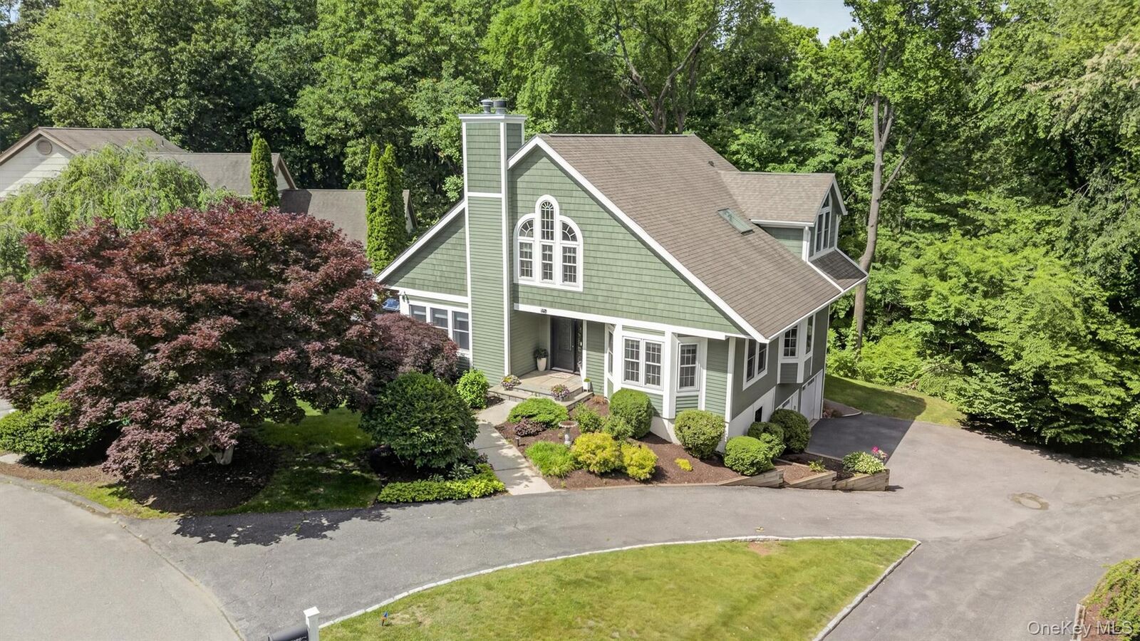 Property Photo: 40 Nottingham Way NY 10541