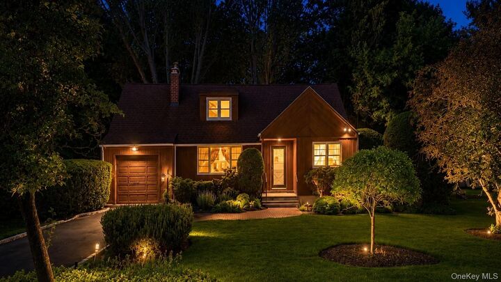 Property Photo: 9 Sheep Pasture Lane NY 11743