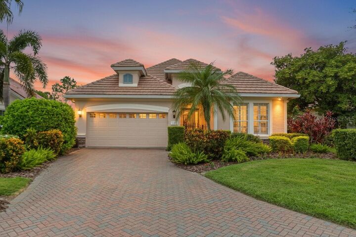 Property Photo: 7106 Orchid Island Place FL 34202