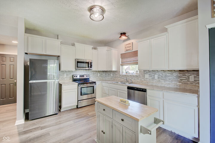 Property Photo: 3806 Boundary Bay Drive IN 46217