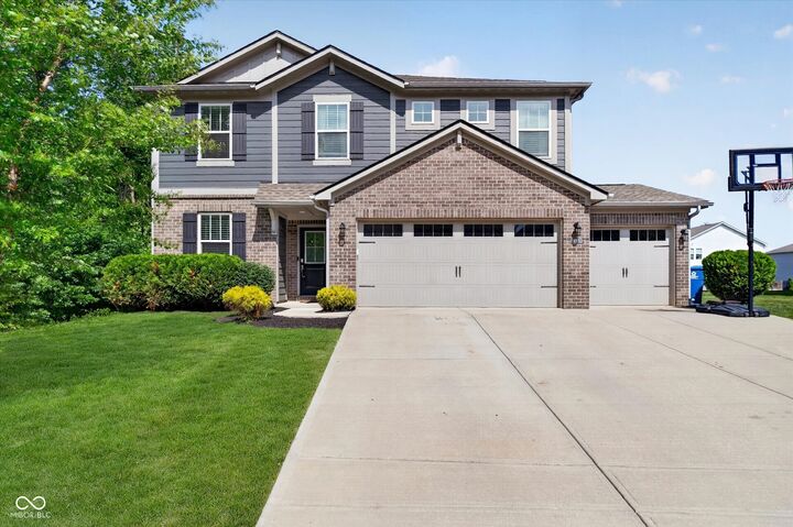 Property Photo:  9863 Gaylen Court  IN 46040 