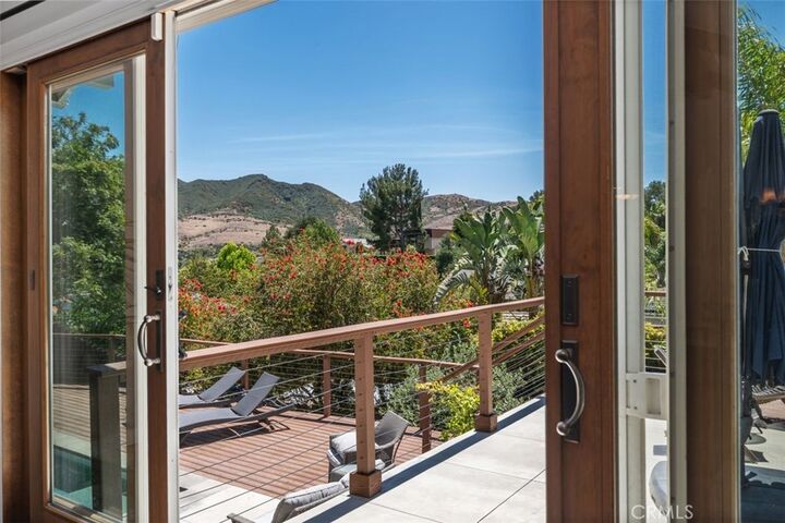 Property Photo:  5551 Rainbow Crest  CA 91301 