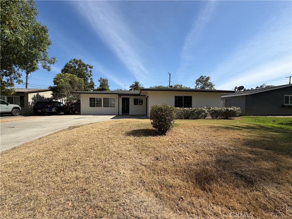 Property Photo:  5750 Willard Way  CA 92504 