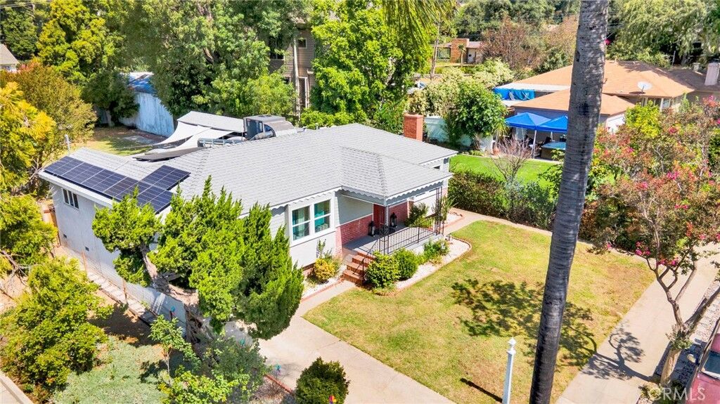Property Photo: 269 N Alta Vista CA 91016