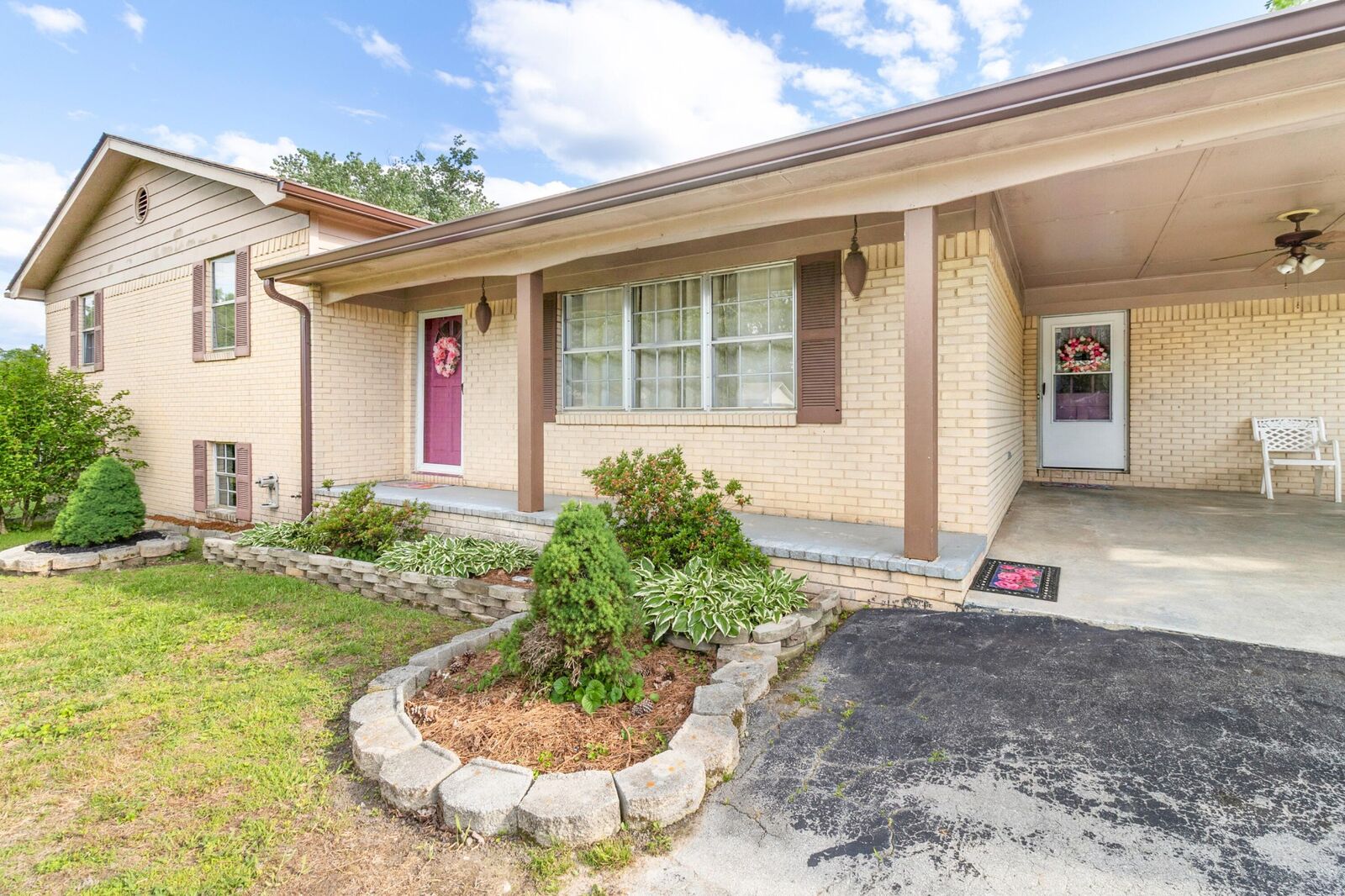 Property Photo: 2010 Falcon Lane SE TN 37323
