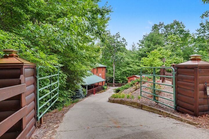 Property Photo: 87 Greenberry Trail GA 30512