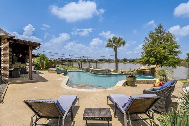 Property Photo: 115 Odonna Drive TX 75165