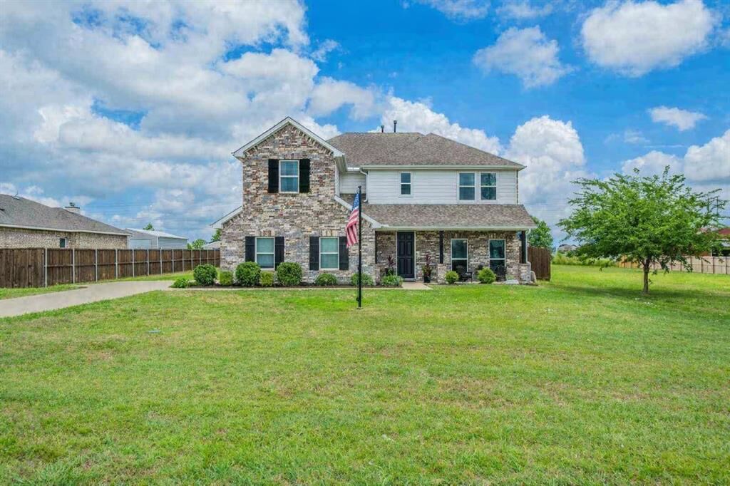 Property Photo: 14797 County Road 489 TX 75173