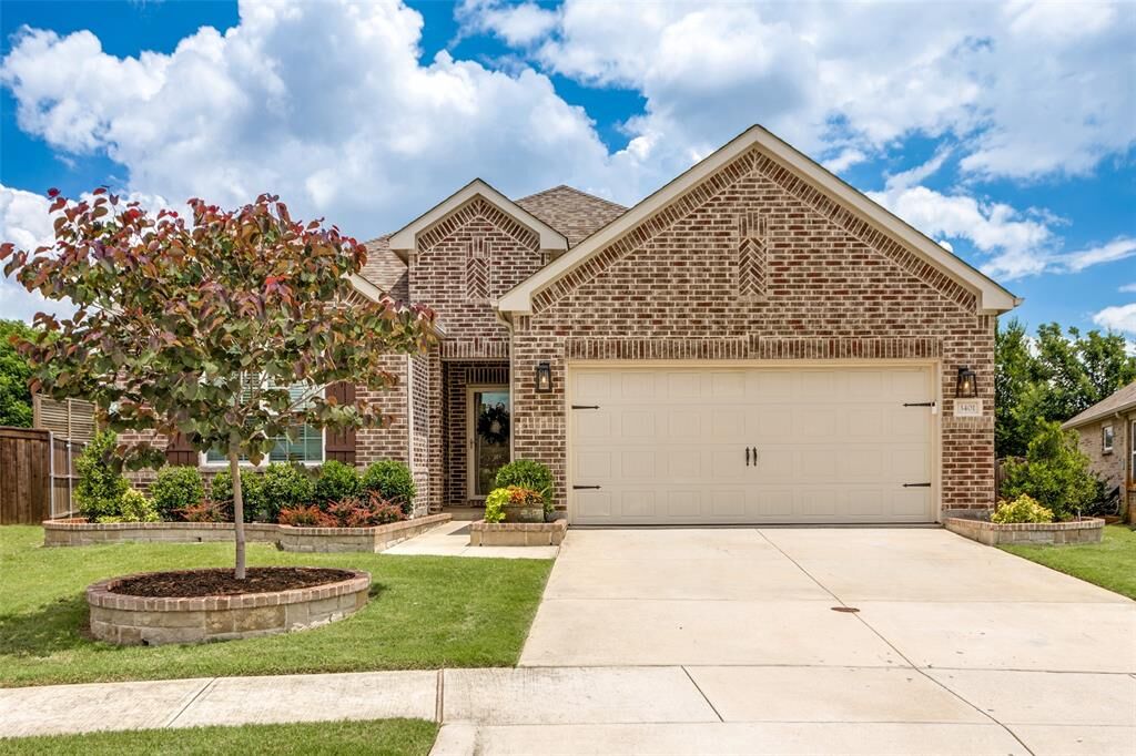 Property Photo: 3401 Easterly Lane TX 76226