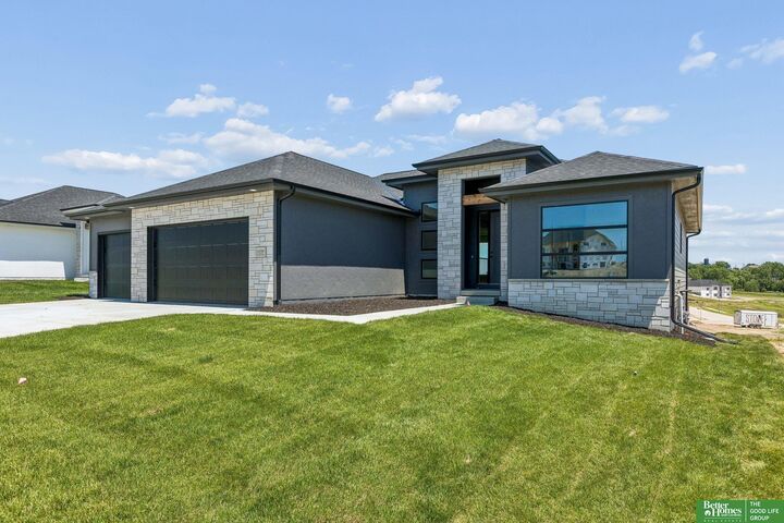 Property Photo:  10709 S 219th Avenue  NE 68028 