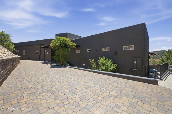 Property Photo:  568 N Coulter Circle  AZ 86303 