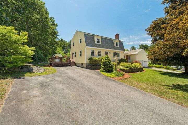 Property Photo:  6 Anna Street  MA 01863 